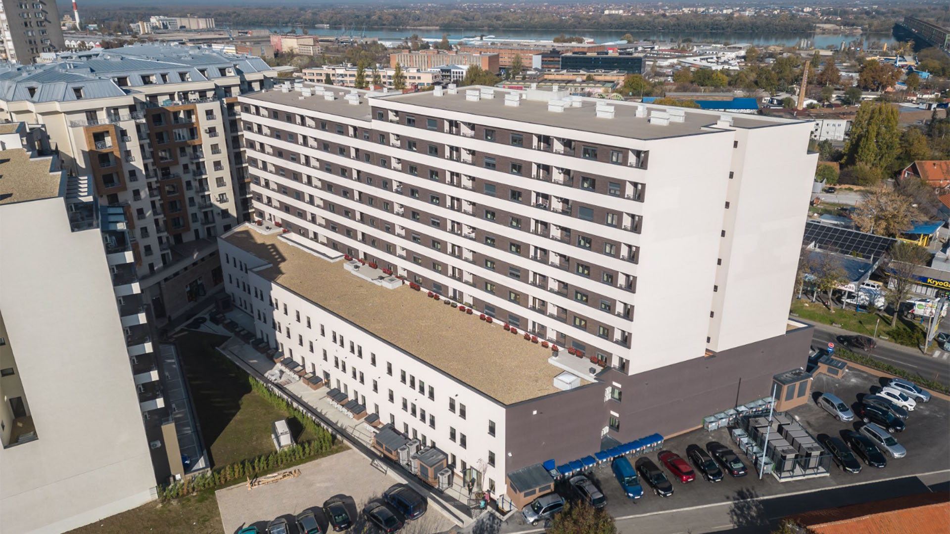 DŽAM GRADNJA | Palata Vizantija Beograd | DEMIT fasada 6.000 m²